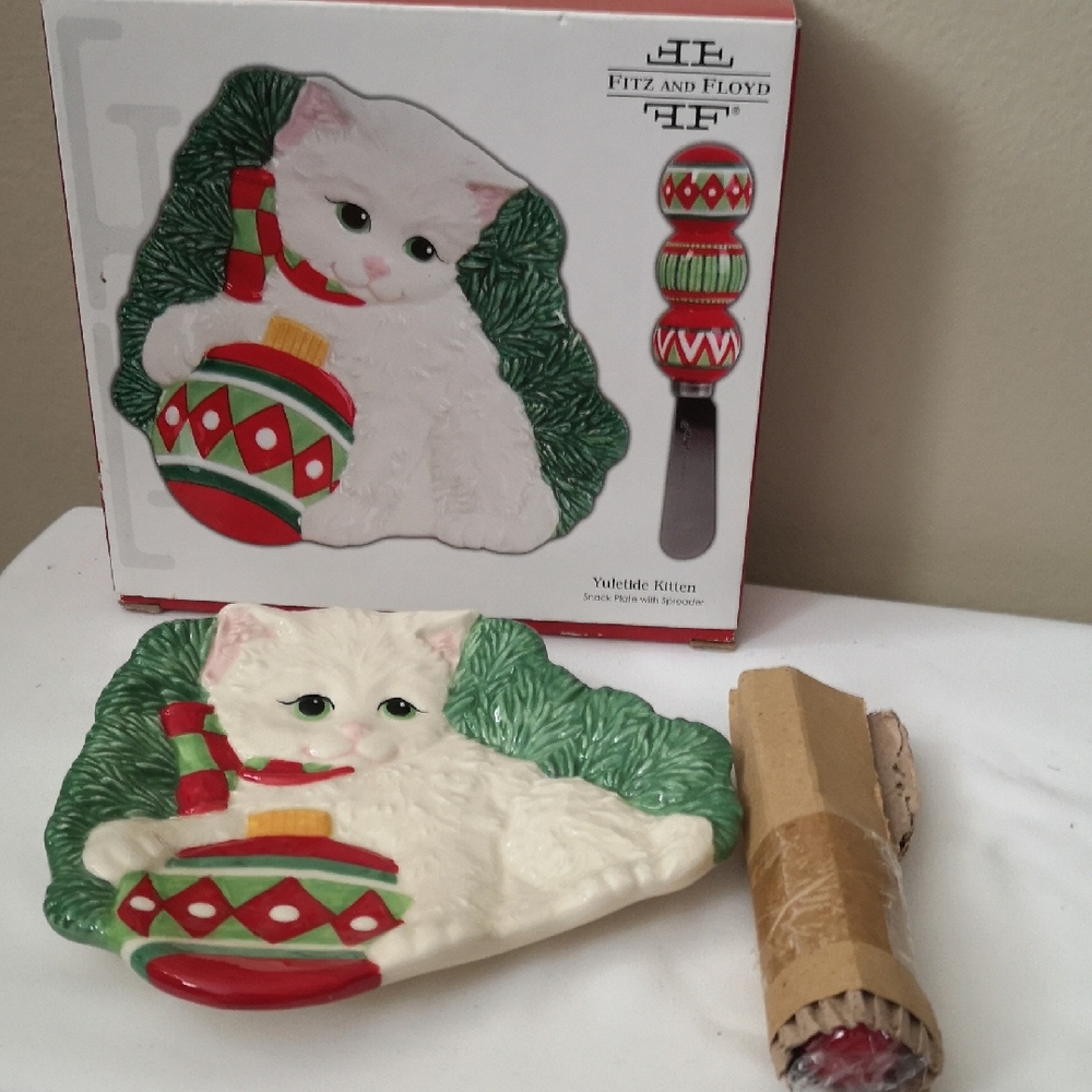 Vintage Fitz and Floyd New Old Stock Yuletide Kitten Snack Plate & Spreader
